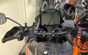 KTM 1290 SUPER ADVENTURE 2022 V7940