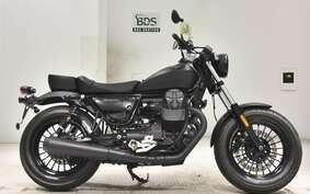 MOTO GUZZI V9 BOBBER 2021