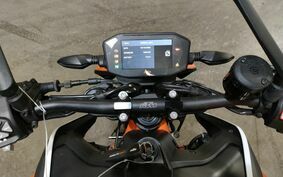 KTM 890 DUKE R 2020 TU9