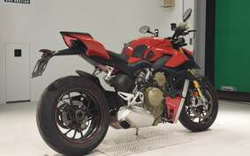 DUCATI STREETFIGHTER V4 S 2021