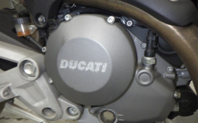 DUCATI MONSTER 696 2014