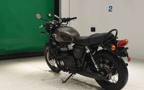 TRIUMPH BONNEVILLE T100 2019