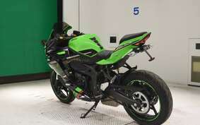 KAWASAKI ZX-25R ZX250E