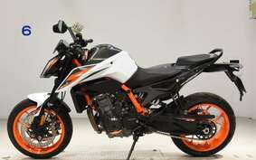 KTM 890 DUKE R 2021 TU940