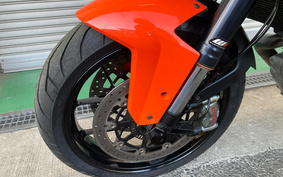 KTM 1290 SUPER DUKE R 2016 V3940