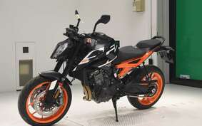 KTM 890 DUKE GP 2023 TU940