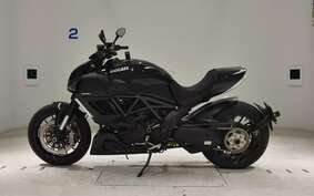 DUCATI DIAVEL 2013