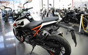 KTM 250 DUKE JPE40