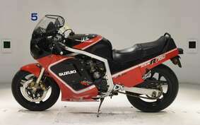 SUZUKI GSX-R750 1988 GR71G