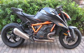 KTM 1290 SUPER DUKE R 2021 V3940