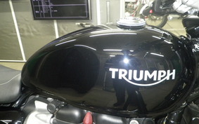 TRIUMPH STREET TWIN 2016 AD74GD