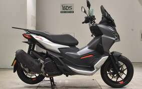 APRILIA SR GT200