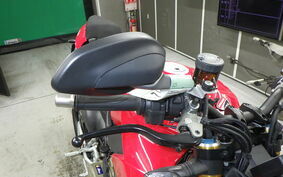 DUCATI STREETFIGHTER V4 S 2020 FA00A