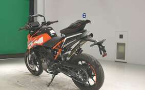 KTM 125 DUKE JPA40