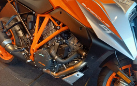 KTM 1290 SUPER DUKE GT 2023 V6940