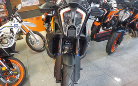 KTM 1290スーパーアドベンチャ-S 2024 V7940