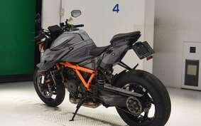 KTM 1290 SUPER DUKE R 2020