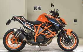 KTM 1290 SUPER DUKE R 2014 V3940