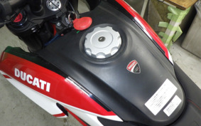 DUCATI HYPERMOTARD 820 SP 2015