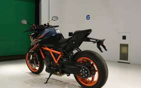 KTM 1290 SUPER DUKE R 2023