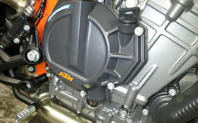 KTM 890 DUKE R 2023