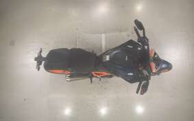 KTM 1290 SUPER DUKE R 2022 V3940