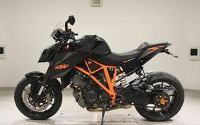 KTM 1290 SUPER DUKE R 2016 V3940