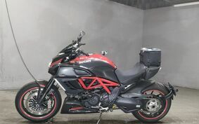 DUCATI DIAVEL Carbon 2011 G100AB