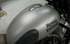 ROYAL ENFIELD CLASSIC 2023