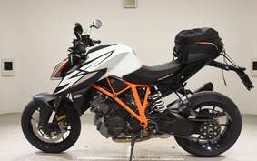 KTM 1290 SUPER DUKE R 2020 V3940