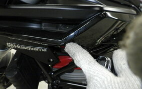 OTHER ハスクバーNUDA900 2012