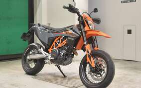 KTM 690 SMC R 2023 LSV40