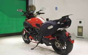 DUCATI DIAVEL STRADA 2013