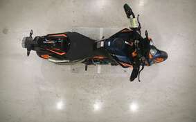 KTM 890 DUKE R 2024