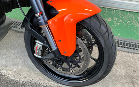 KTM 1290 SUPER DUKE R 2016 V3940