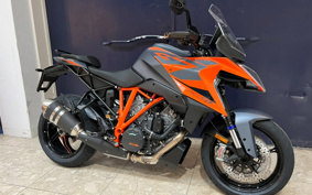 KTM 1290 SUPER DUKE GT 2024 V6940