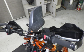 KTM 690 SMC R 2014 LST40