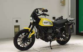 DUCATI SCRAMBLER ICON 2015