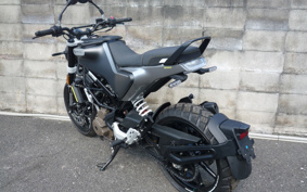 HUSQVARNA SVARTPILEN 250