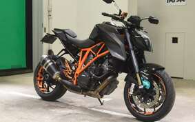 KTM 1290 SUPER DUKE R 2014 V3940