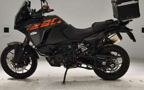 KTM 1290 SUPER ADVENTURE S 2020