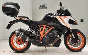 KTM 1290 SUPER DUKE GT 2019