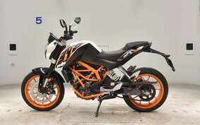 KTM 390 DUKE 2015 JGJ 4