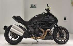 DUCATI DIAVEL Carbon 2013