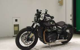 TRIUMPH BONNEVILLE BOBBER 2020