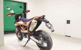 KTM 690 SMC R 2024