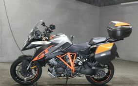 KTM 1290 SUPER DUKE GT 2016 V69