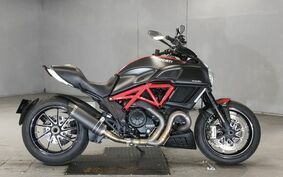 DUCATI DIAVEL Carbon 2016 G105J