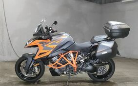 KTM 1290 SUPER DUKE GT 2023 V69