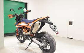 KTM 690 SMC R 2024